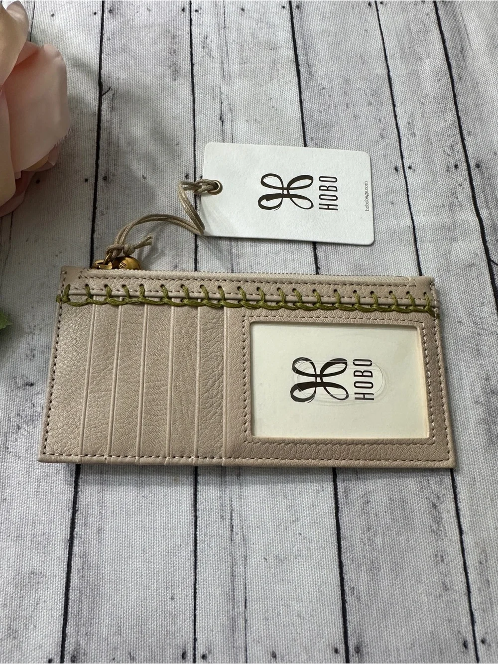 NWT HOBO Carte Card Case